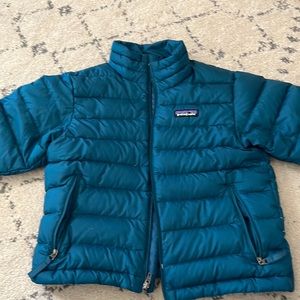 Patagonia boys/girls puffer, winter jacket. XS (5/6) in great condition.